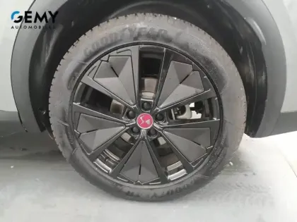 Photo 32 DS Ds 7  Hybride Rechargeable E-Tense 225 EAT8