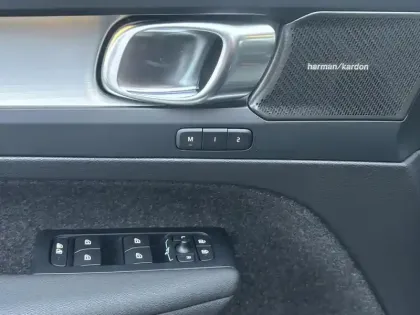 Photo 12 Volvo Xc40  B3 163 ch DCT7