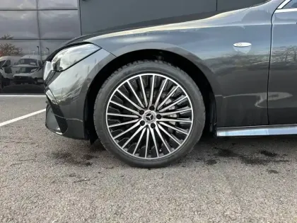 Photo 24 Mercedes CLE  Coupé 300 e Hybrid EQ 9G-Tronic