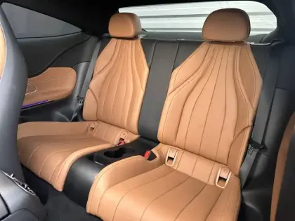 Photo 17 Mercedes CLE  Coupé 300 e Hybrid EQ 9G-Tronic