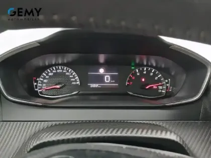 Photo 15 Peugeot 208  PureTech 100 S&S BVM6