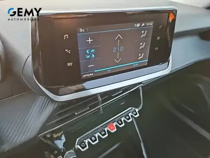 Photo 26 Peugeot 2008  PureTech 100 S&S BVM6