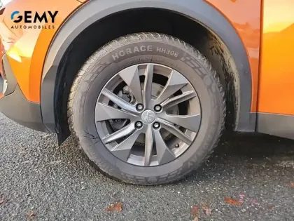 Photo 10 Peugeot 2008  PureTech 100 S&S BVM6