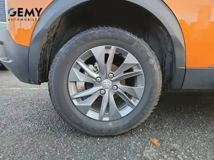 Photo 12 Peugeot 2008  PureTech 100 S&S BVM6