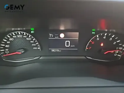 Photo 23 Peugeot 2008  PureTech 100 S&S BVM6