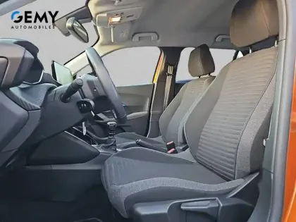 Photo 8 Peugeot 2008  PureTech 100 S&S BVM6