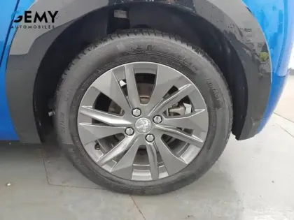 Photo 10 Peugeot 208  Electrique 50 kWh 136ch