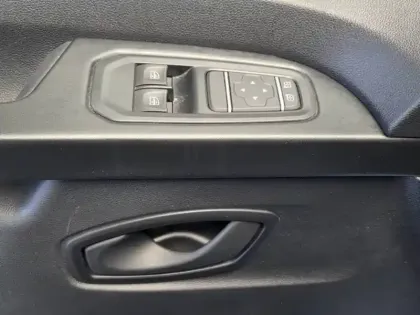 Photo 83 Renault Trafic Gén. III (F82) Ph3 NG Advance 4