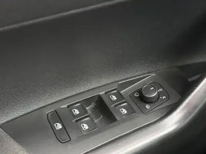 Photo 23 Volkswagen Taigo  1.0 TSI 110 BVM6