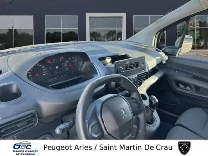 Photo 7 Peugeot Partner  FOURGON STANDARD 650 KG BLUEHDI 100 S&S BVM5