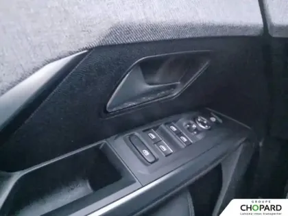 Photo 31 Peugeot 3008  Hybrid 136 e-DCS6