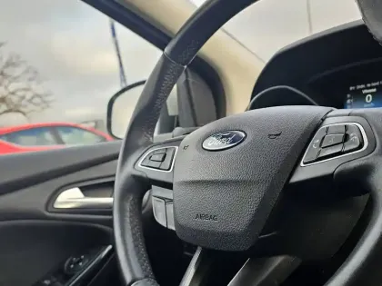 Photo 33 Ford Focus Gén. III Ph2 NG Titanium 5