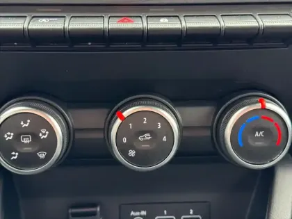 Photo 29 Renault Clio  SCe 65