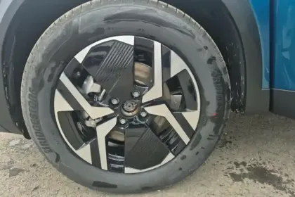 Photo 12 Peugeot 2008  Hybrid 145 e-DCS6