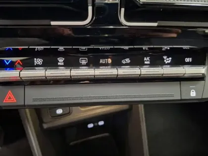 Photo 52 Renault 5 Renault  E-Tech Electrique 10 ch autonomie confort