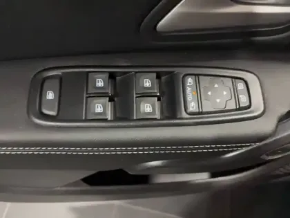 Photo 15 Dacia Duster  TCe 150 4x2 EDC