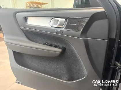 Photo 15 Volvo Xc40  B3 163 ch DCT7