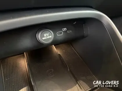 Photo 23 Volvo Xc40  B3 163 ch DCT7