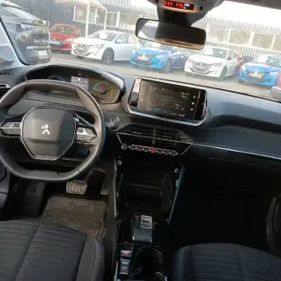 Photo 28 Peugeot 208  Electrique 50 kWh 136ch