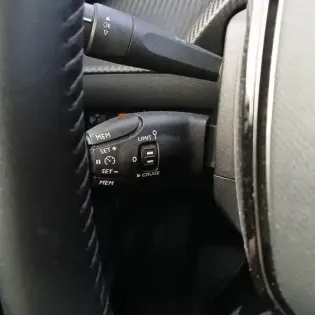 Photo 15 Peugeot 208 Gén. II Ph1 NG Active 5