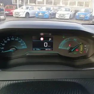 Photo 30 Peugeot 208  Electrique 50 kWh 136ch