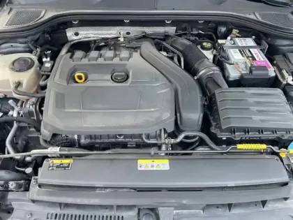 Photo 9 Volkswagen Golf  1.5 eTSI OPF 150 DSG7