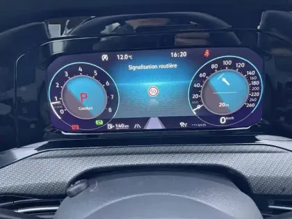 Photo 29 Volkswagen Golf  1.5 eTSI OPF 150 DSG7