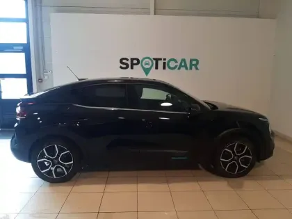 Photo 38 Citroën C4 e- 136 ch Automatique