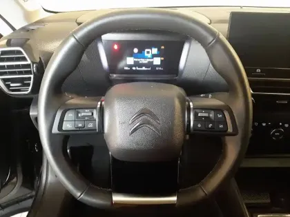 Photo 15 Citroën C4 e- 136 ch Automatique