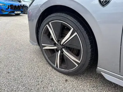 Photo 10 Peugeot 308  PHEV 180 e-EAT8