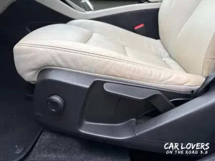 Photo 18 Volvo Xc40  T4 Recharge 129+82 ch DCT7