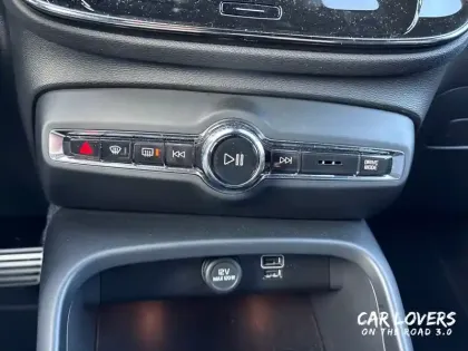 Photo 28 Volvo Xc40  T5 Recharge 180+82 ch DCT7