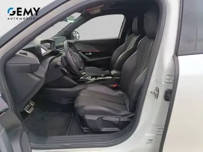 Photo 35 Peugeot 2008  Electrique 136 ch