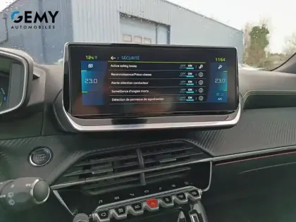 Photo 47 Peugeot 2008  Electrique 136 ch