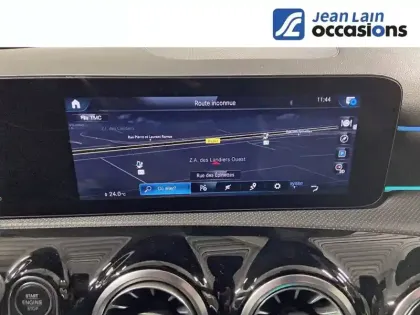 Photo 14 Mercedes Classe A  250 e 8G-DCT