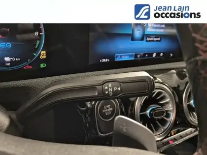 Photo 12 Mercedes Classe A  250 e 8G-DCT