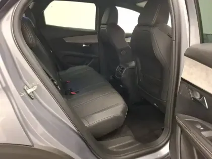 Photo 32 Peugeot 3008  Hybrid 136 e-DCS6