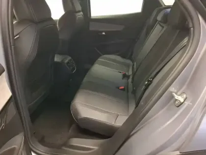 Photo 11 Peugeot 3008  Hybrid 136 e-DCS6