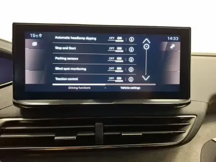 Photo 24 Peugeot 3008  Hybrid 136 e-DCS6