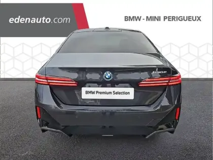 Photo 15 BMW Serie 5 530e PHEV 299 ch BVA8