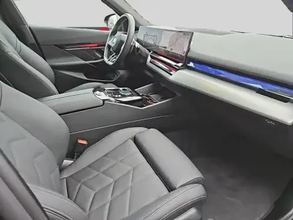 Photo 36 BMW Serie 5 530e PHEV 299 ch BVA8