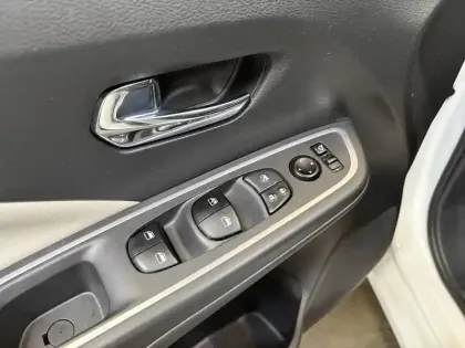 Photo 13 Nissan Micra  IG-T 92 Xtronic