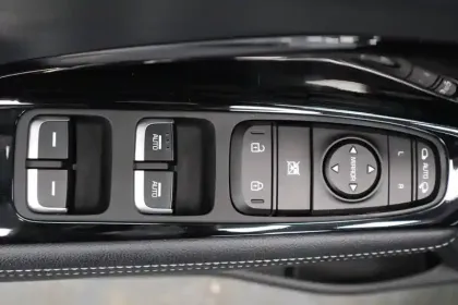 Photo 27 Kia Niro  1.6 GDi Hybride 141 ch DCT6