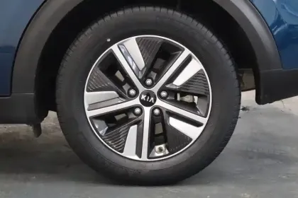 Photo 6 Kia Niro  1.6 GDi Hybride 141 ch DCT6