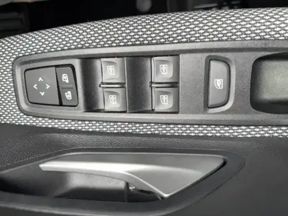 Photo 62 Dacia Jogger  Hybrid 140 5 places