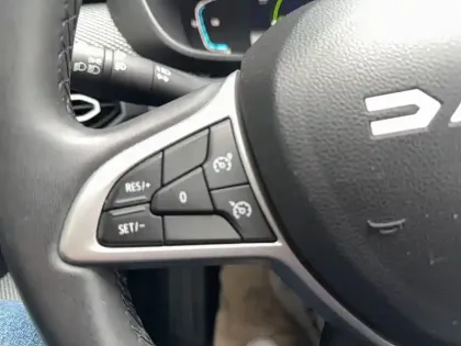 Photo 60 Dacia Jogger  Hybrid 140 5 places