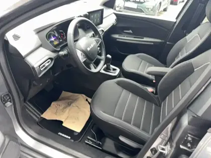 Photo 9 Dacia Jogger  Hybrid 140 5 places