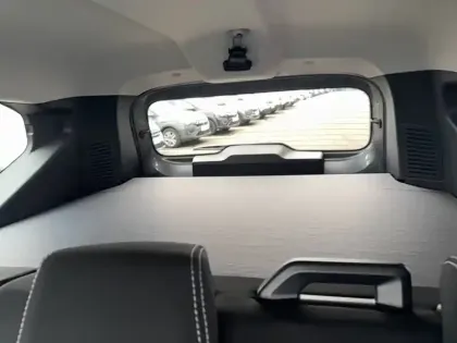 Photo 39 Dacia Jogger  Hybrid 140 5 places