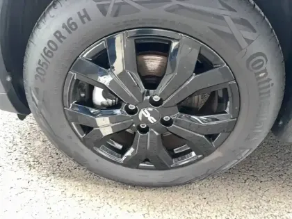 Photo 8 Dacia Jogger  Hybrid 140 5 places