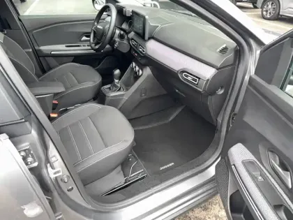 Photo 11 Dacia Jogger  Hybrid 140 5 places